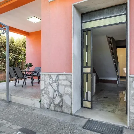 Scuole Cemm San Vito With Parking Apartment *